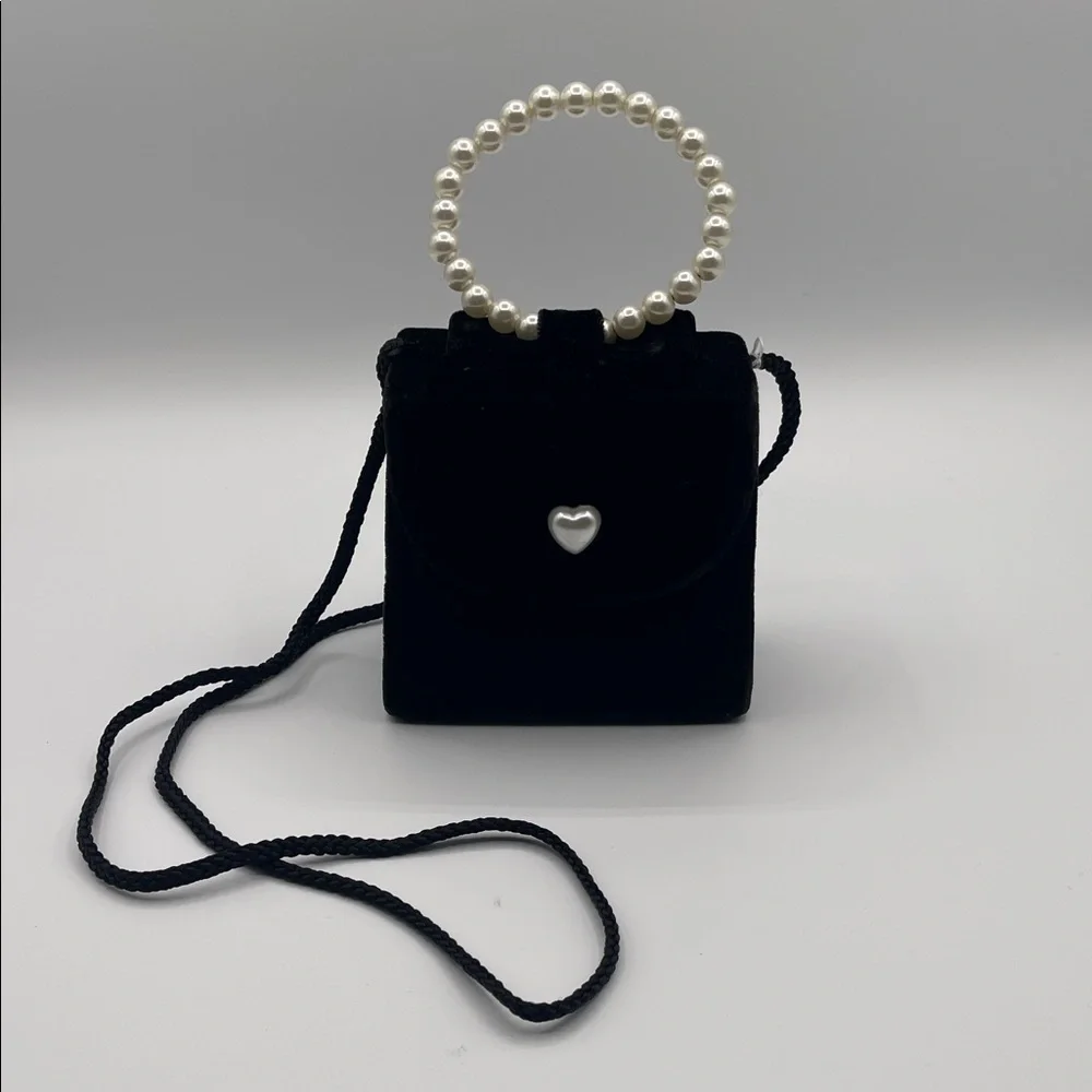 DOVER KIDS BLACK VELVET PEARL HANDLE BAG ELEGANT
